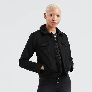 black denim Levi's trucker jacket with sherpa collar | S
